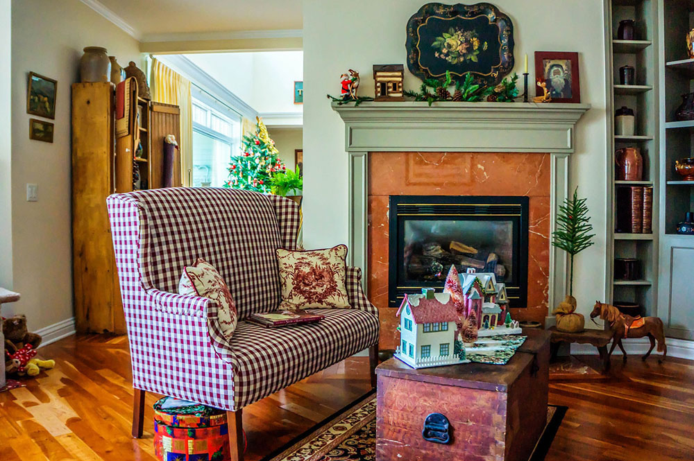 Overview of Desaudio designs in english country style example room # 2