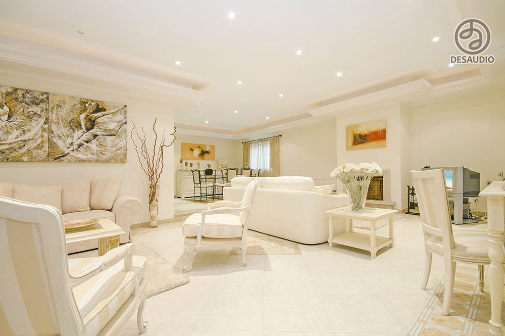 Overview of Desaudio designs in transitional style example room # 5